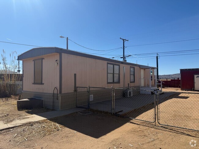 Building Photo - 2 Bedroom/1 Bath Mobile with Fenced Yard Rental