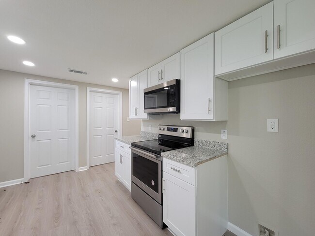 1107 Roosevelt