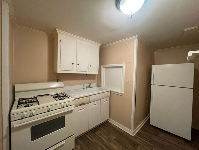 Studio Apartment in Central Macon Location... - Studio Apartment in Central Macon Location... Unit Apartment 3