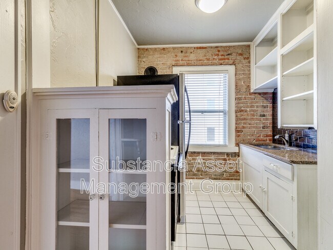 Photo - 429 NW 11th St Unidad 09