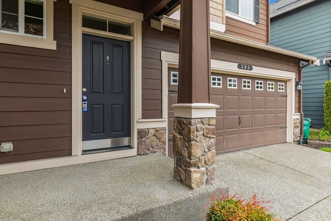 Photo - Immediately available 4-bedroom 3.5 bath