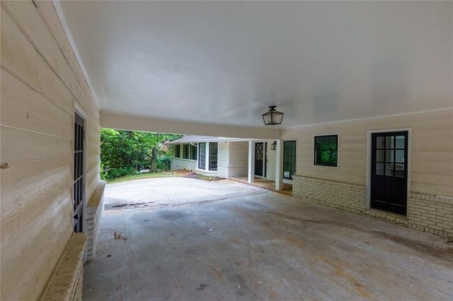 Photo - 7330 Hunters Branch Dr NE
