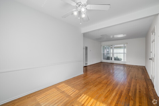 2BR, 1BA - 900SF - Living Room - 11641 National Blvd