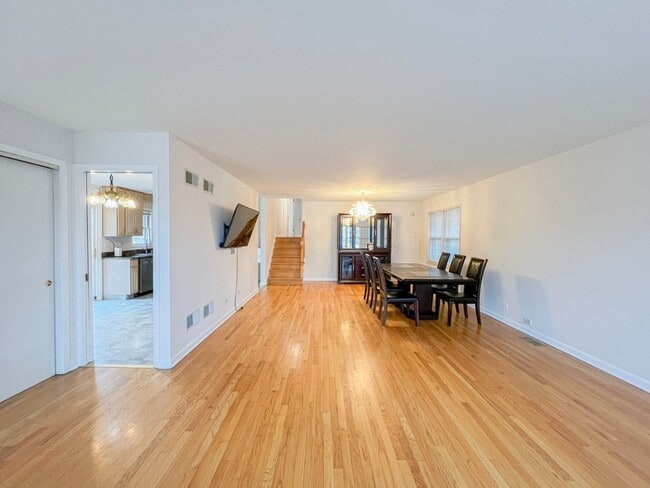 Photo - 4716 Thatcher Ave