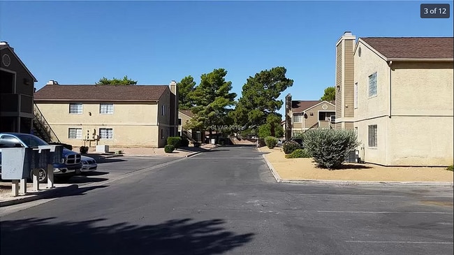 Photo - 4646 Tracylynn Ln Unidad B