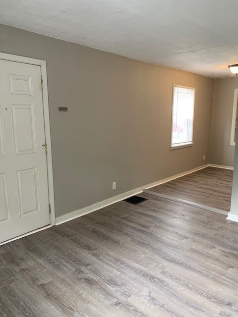 Photo - 724 Clarendon Pl