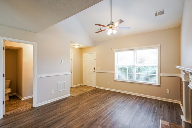 Photo - 1825 Lakewood Village Dr