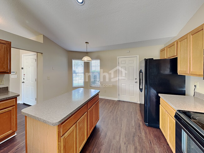 Photo - 3206 Chantilly Ct