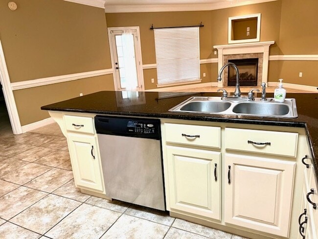 Photo - Brick home off Cottage Hill/ Knollwood