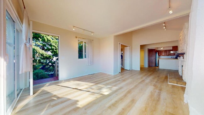 Photo - Exceptional Brisbane Home Offering Space, Style & Sunsets