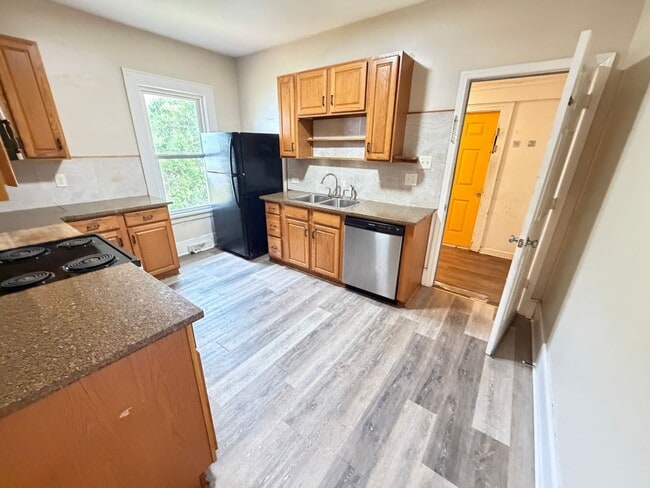 Photo - 2149 Camp Greene St