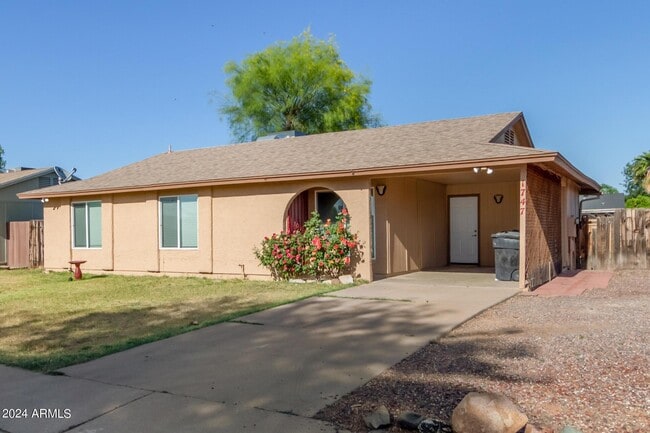 Photo - 1747 S Windsor