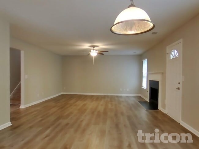 Photo - 6010 Horseshoe Ln