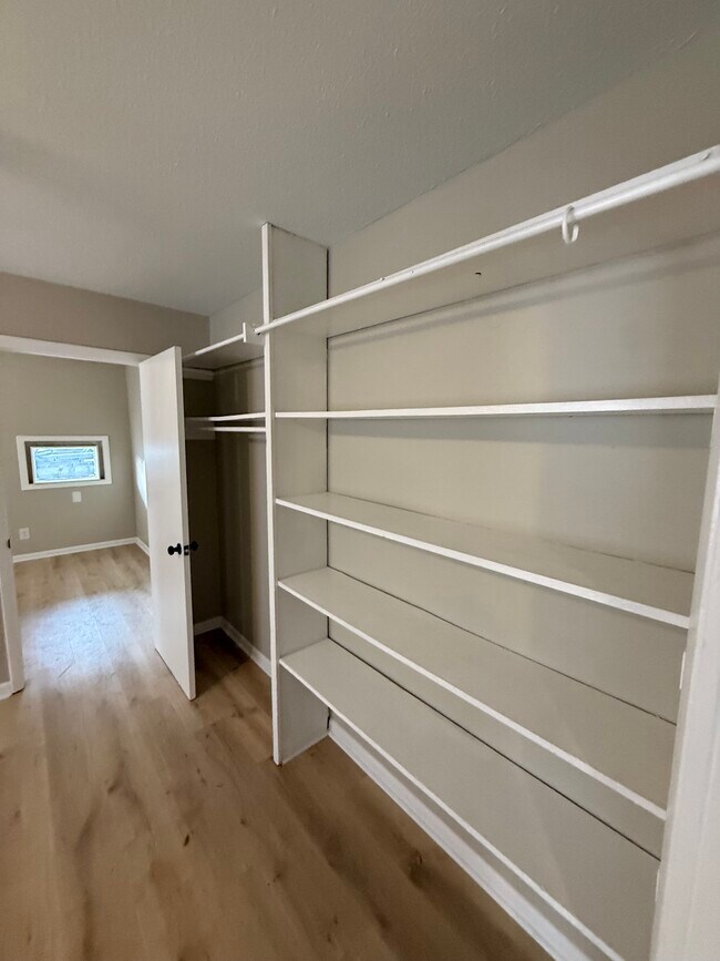 Photo - 1108 Railroad St