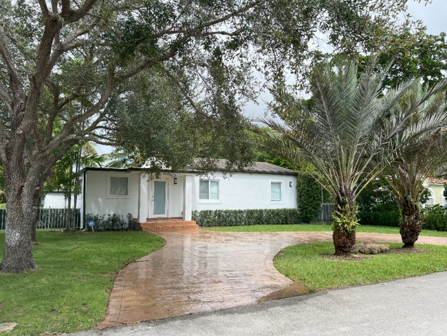 Photo - 6415 SW 82nd St