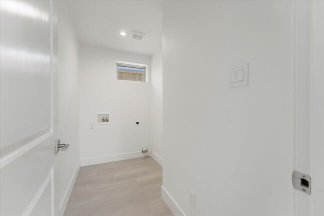 Photo - 3792 Wenatche Dr