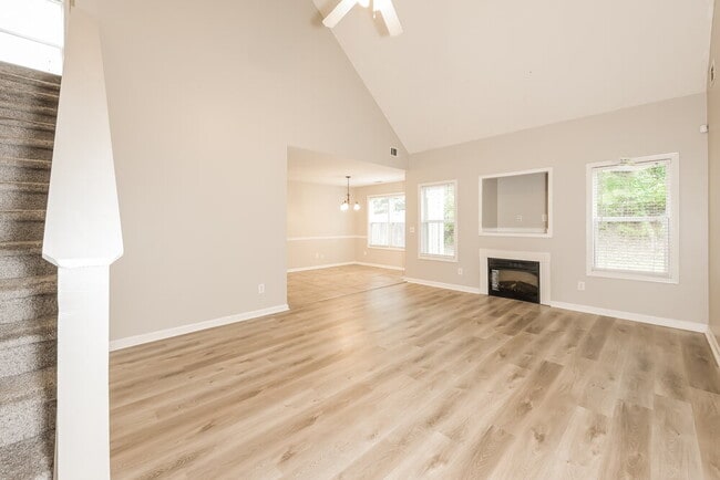 55 Magan Ct