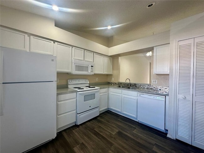 Photo - 13348 Fairway Glen Dr Unit 202