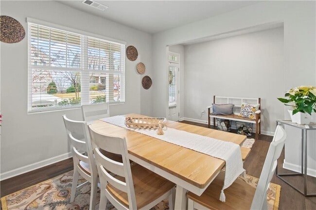 Photo - 6755 Scarlet Oak Way