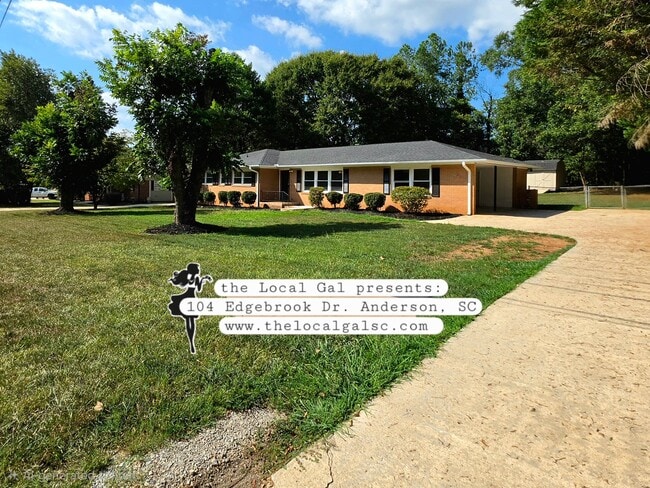 104 Edgebrook Dr