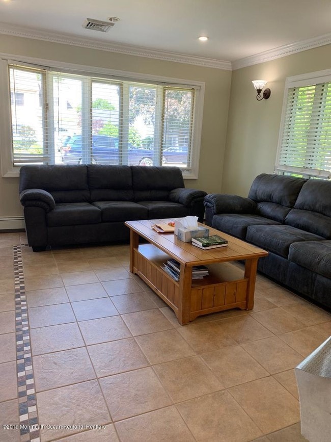 Photo - 304 Cummings Ave