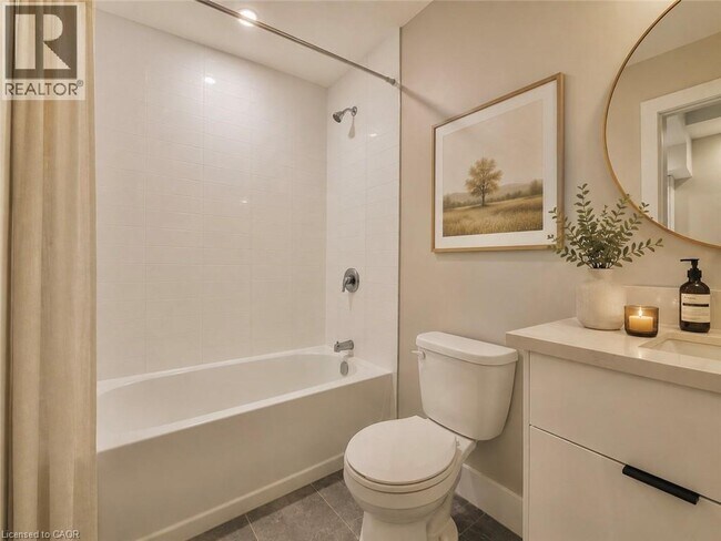 Photo - 169 James St S Unit 207