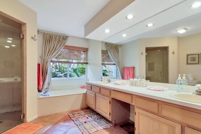 Photo - 13725 Folkestone Cir