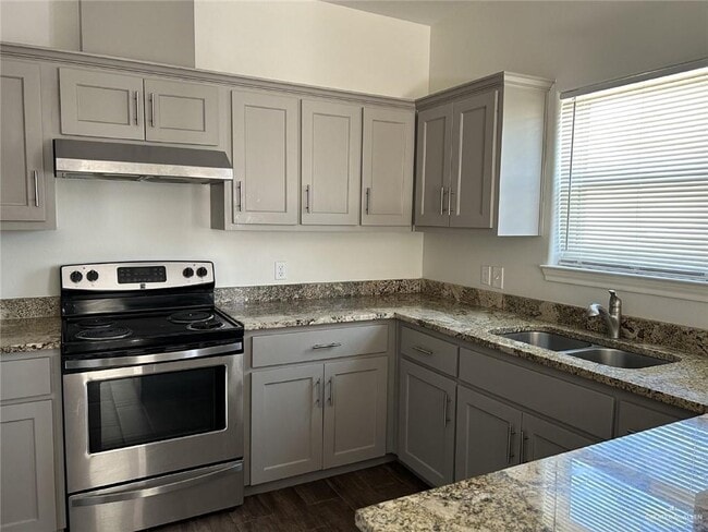 Photo - 14 Tinsley Ave Unit 01