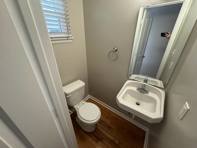 Photo - Spacious 2 Bedroom 1.5 Bath townhome available. ?