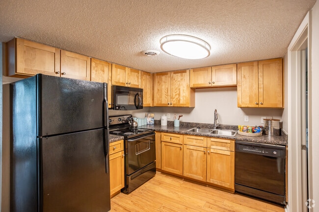 2BR, 1.5BA - Parthenon - 1310SF - Kitchen