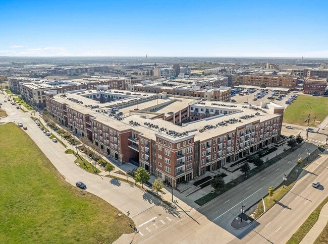 Central Square at Frisco