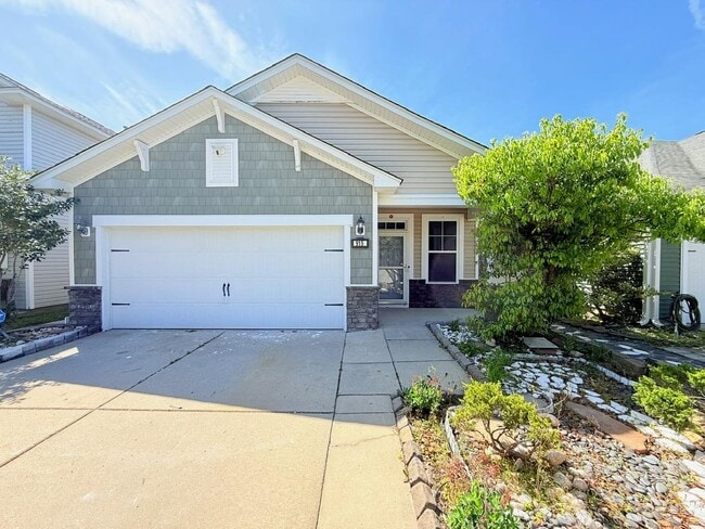 Photo - 915 Oglethorpe Dr