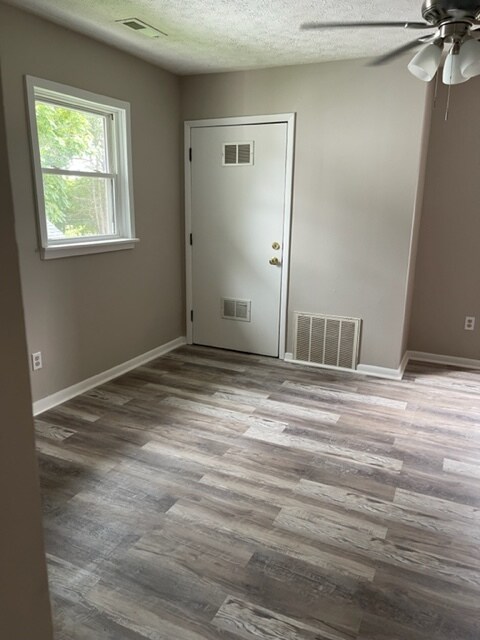 Photo - 121 W Ohio St Unidad 2