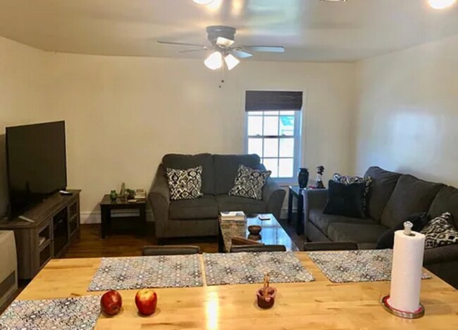 Photo - 657 Maine Ave Unit 1