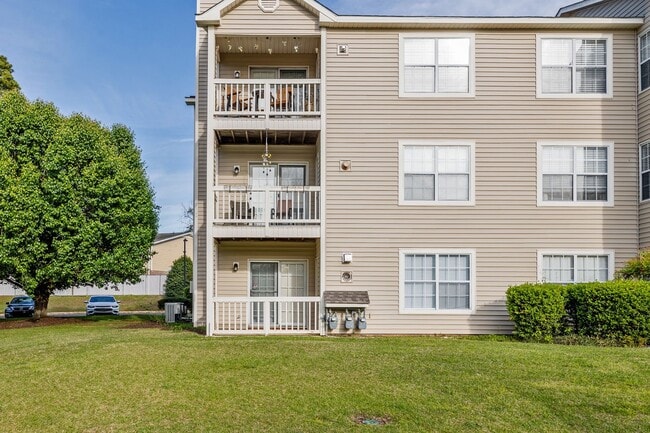 Photo - Furnished or Unfurnished Top Floor Condo