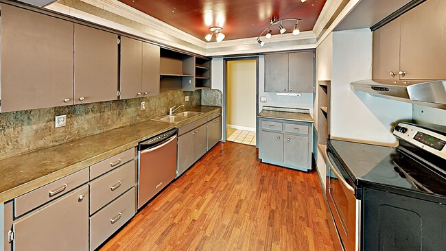 Photo - Charming Home In The Village!