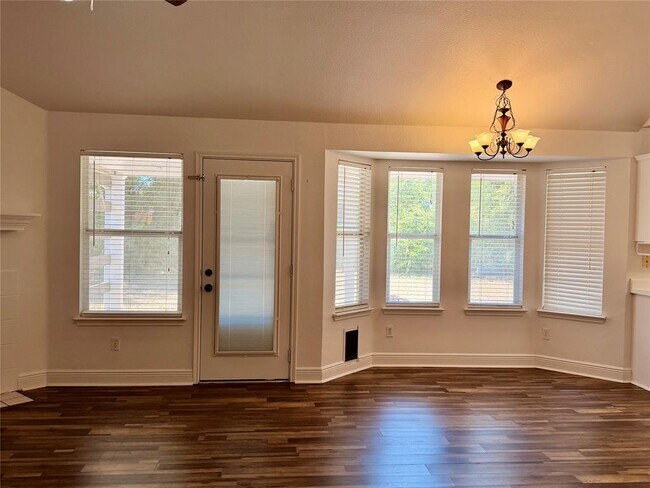 2202 Corbin Way