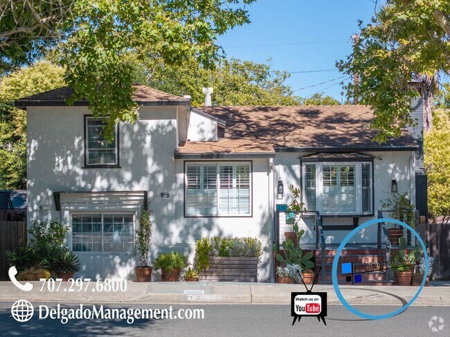Building Photo - Gorgeous three bedroom two bath plus bonus... Rental