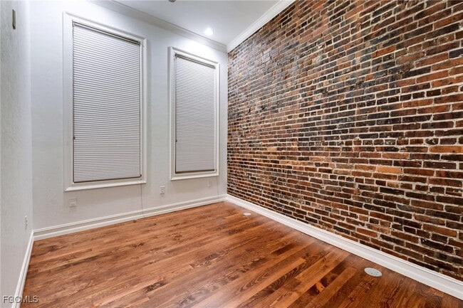 Photo - 2278 First St Unidad 204