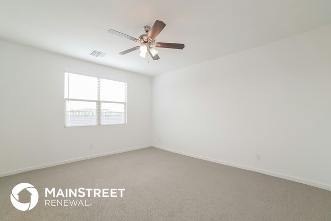 Photo - 10920 S 55th Ln