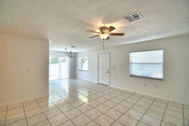 Photo - 914 Grape Ave