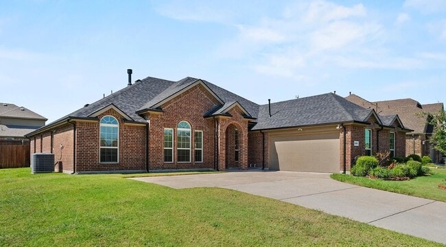 Building Photo - 4706 Lakeway Dr