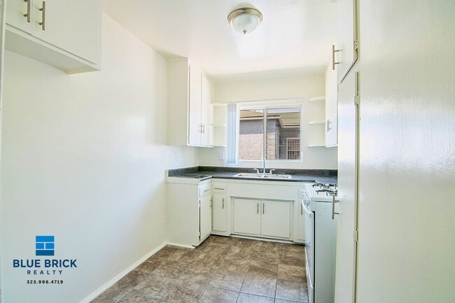 Photo - 212 Normandie Ave Unit 1
