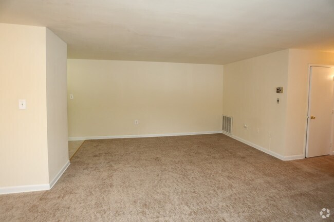 Photo - Thayer Terrace