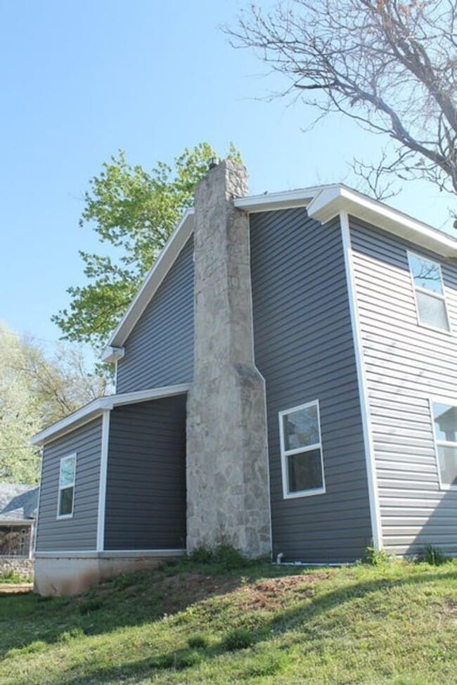 Photo - Modern Charm Meets Prime Location!