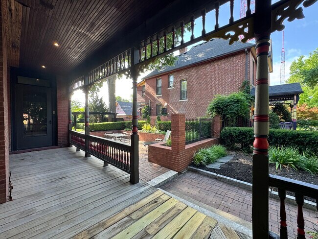 Photo - 3011 Grand Ave