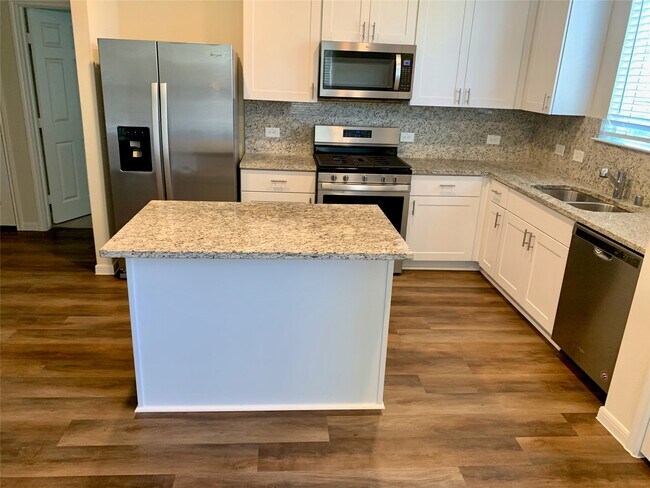 Photo - 4622 Falling Sun Dr