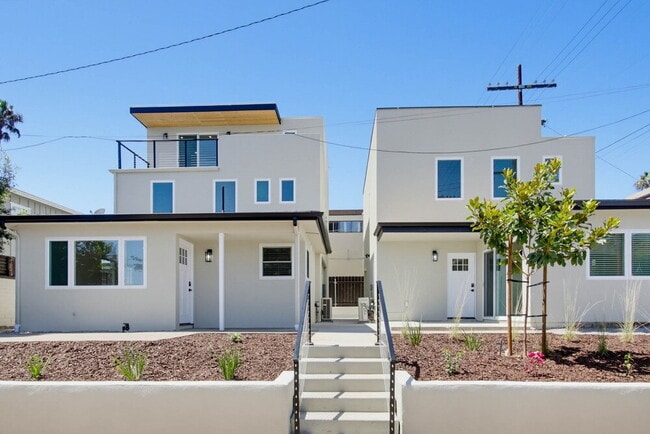 Building Photo - Pacific Beach Walking Distance To Mission Bay