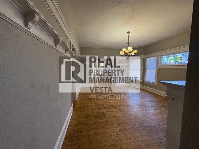 Photo - 2585 Napier Ave Unit A