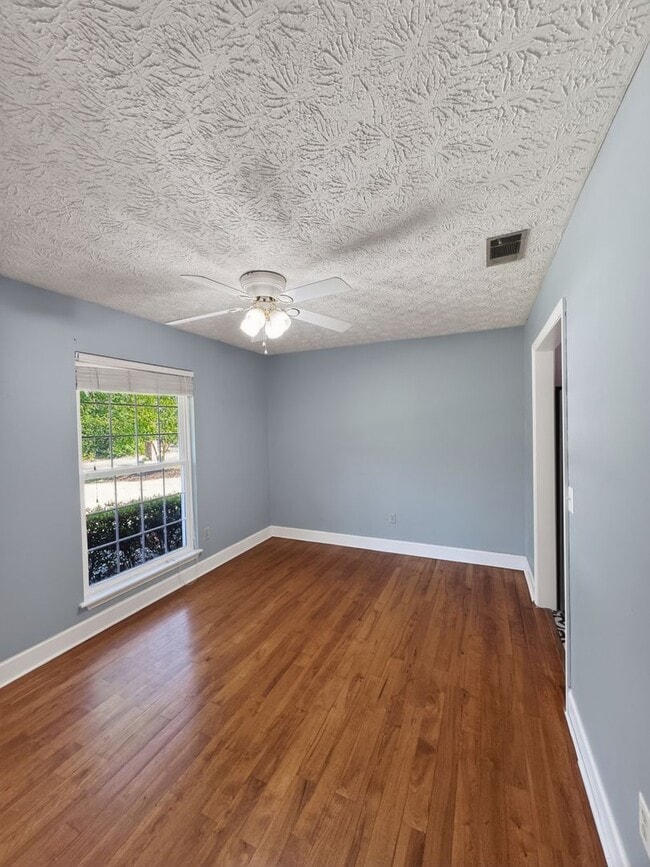 454 Floyd Cir